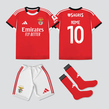 Carregar imagem no visualizador da galeria, NOVO KIT CRIANÇA PRINCIPAL SL BENFICA 25/26 Camisola Futebol
