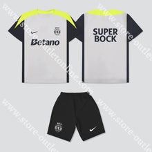 Carregar imagem no visualizador da galeria, NOVO CONJUNTO TREINO PLAYER 25/26 SPORTING CP 25/26 S Camisola Futebol
