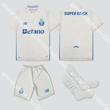 Carregar imagem no visualizador da galeria, NOVO KIT CRIANÇA 3º EQUIPAMENTO FC PORTO 25/26 1-2 Anos Camisola Futebol
