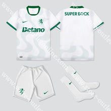 Carregar imagem no visualizador da galeria, NOVO KIT CRIANÇA ALTERNATIVO BRANCO SPORTING CP 25/26 1-2 Anos Camisola Futebol
