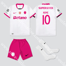 Carregar imagem no visualizador da galeria, NOVO KIT CRIANÇA EDIÇÃO ESPECIAL SPORTING CP 25/26 Camisola Futebol
