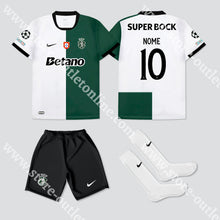 Carregar imagem no visualizador da galeria, NOVO KIT CRIANÇA STROMP SPORTING CP 25/26 Camisola Futebol

